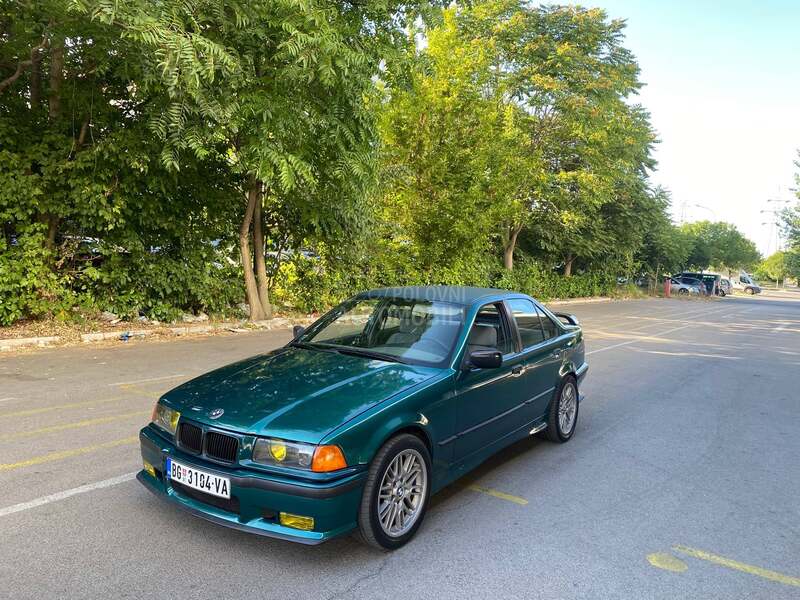 BMW 318 