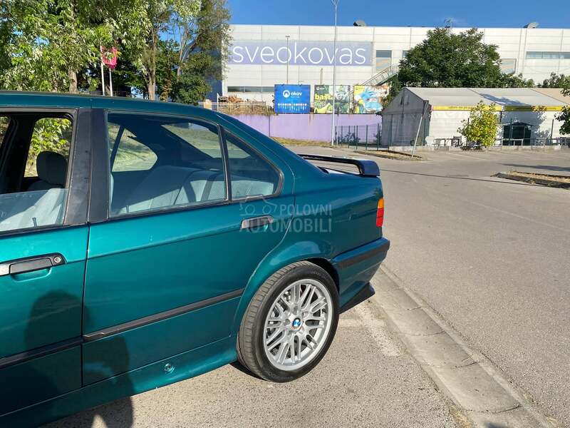 BMW 318 