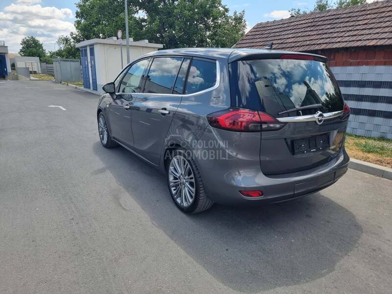 Opel Zafira 