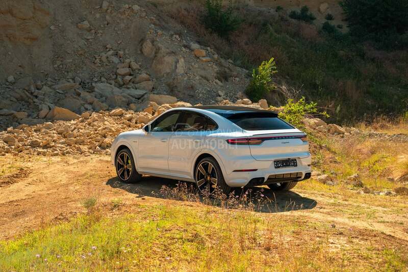 Porsche Cayenne Coupe/E- Hybrid / 22