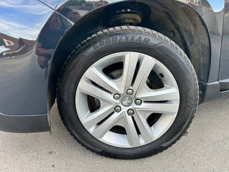 Peugeot 2008 style v.servi