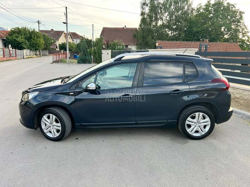 Peugeot 2008 style v.servi