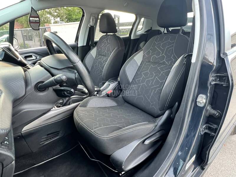 Peugeot 2008 style v.servi