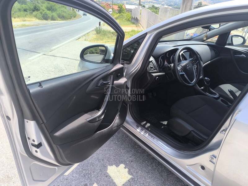 Opel Astra J 1,7cdti