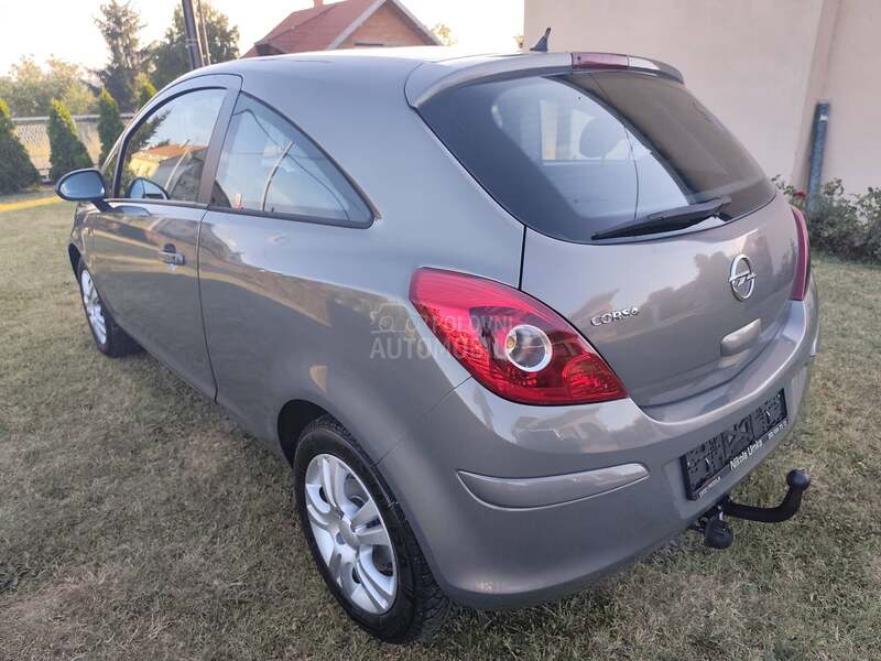 Opel Corsa D 1.4 ECOTEC