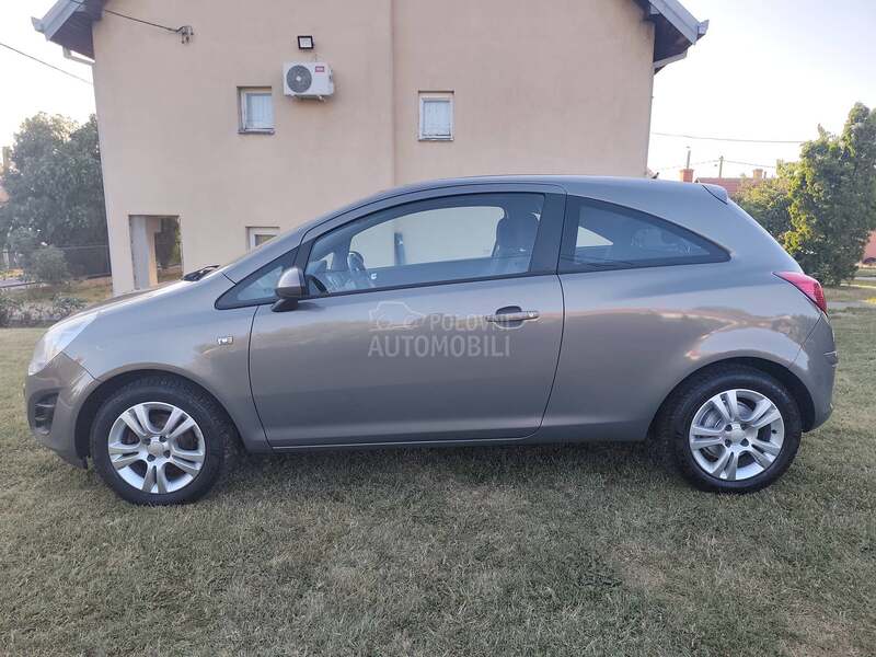 Opel Corsa D 1.4 ECOTEC