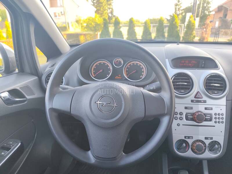 Opel Corsa D 1.4 ECOTEC