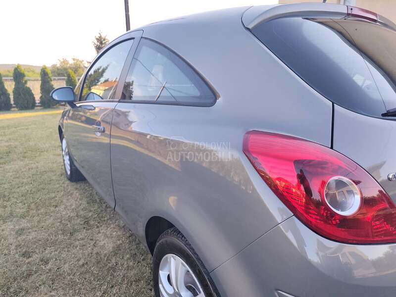 Opel Corsa D 1.4 ECOTEC