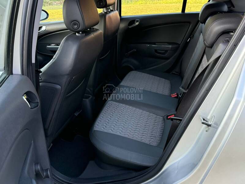 Opel Corsa D 1.4 COSMO NA.VI
