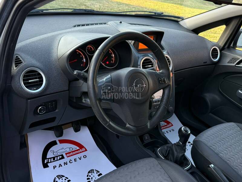 Opel Corsa D 1.4 COSMO NA.VI