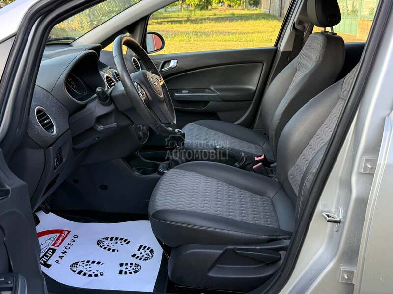 Opel Corsa D 1.4 COSMO NA.VI