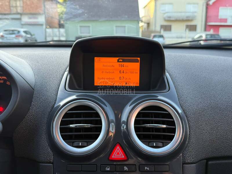 Opel Corsa D 1.4 COSMO NA.VI