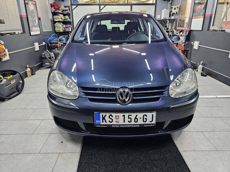 Volkswagen Golf 5 1.6
