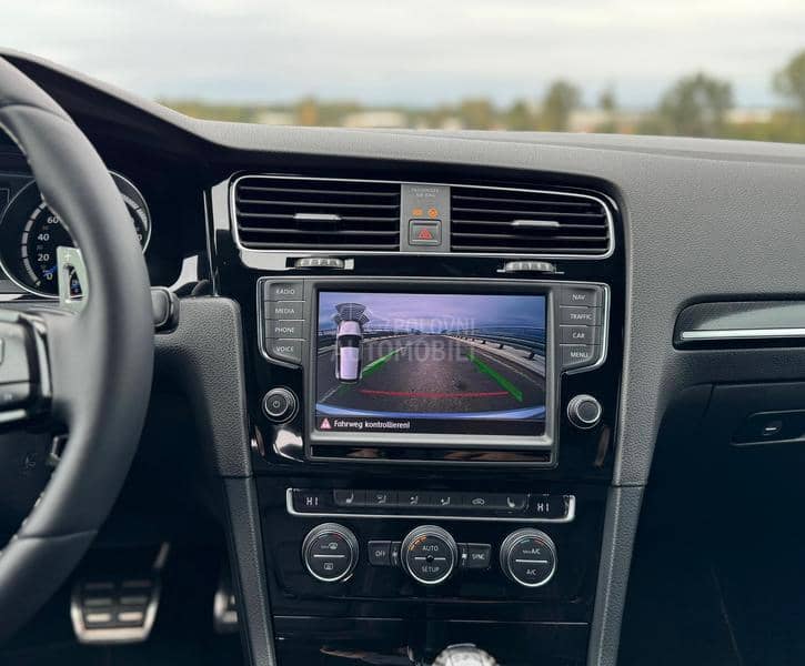 Volkswagen Golf 7 2.0TSI R DSG