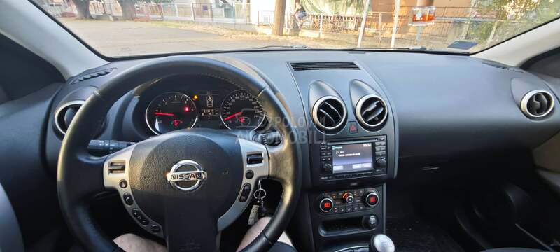 Nissan Qashqai 1.6 dci n-tec 4x4