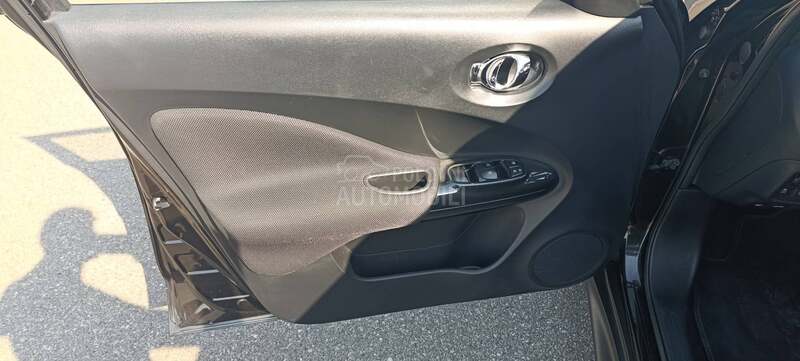 Nissan Juke 1.6 PREMIUM CVT
