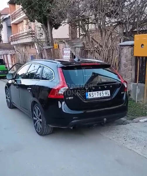 Volvo V60 