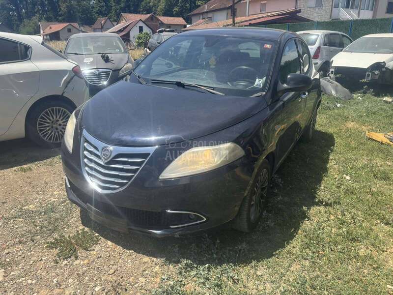 Lancia Ypsilon 2016. god. -  kompletan auto u delovima