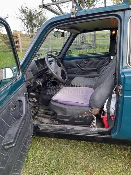 Lada Niva 1.7 i