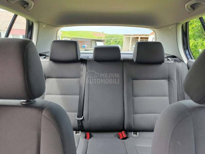 Volkswagen Golf 5 2.0tdi