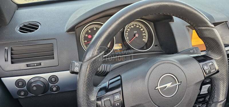 Opel Astra H 1.6