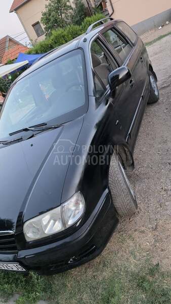 Hyundai Trajet 2.0crdi 7 sedista