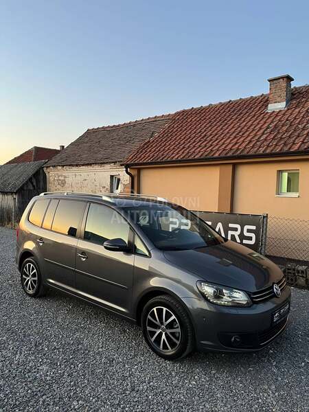 Volkswagen Touran F U L L