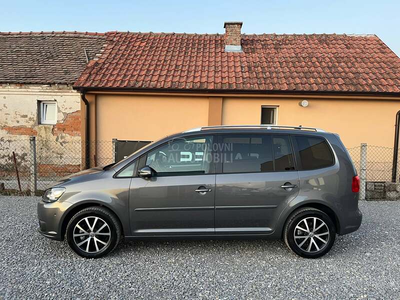 Volkswagen Touran F U L L