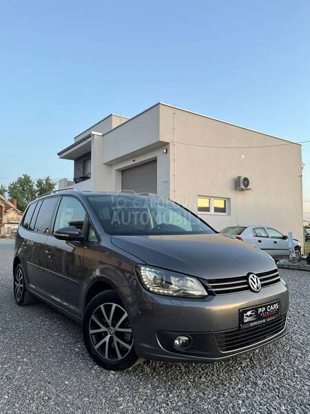 Volkswagen Touran F U L L