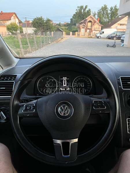 Volkswagen Touran F U L L