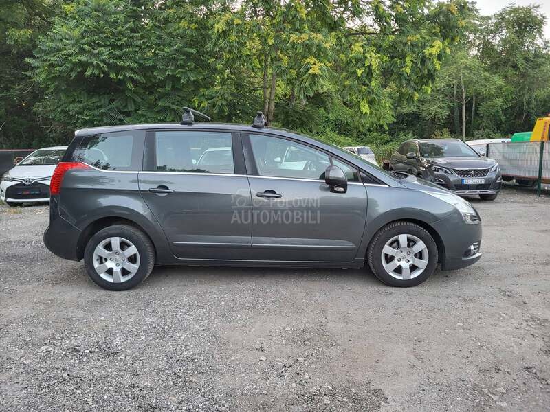 Peugeot 5008 1.6 eHDI 7sedista