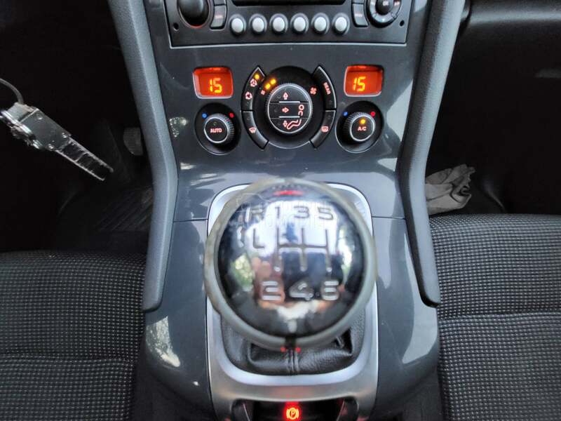 Peugeot 5008 1.6 eHDI 7sedista