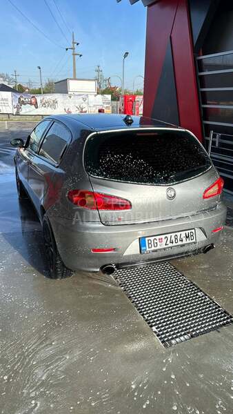 Alfa Romeo 147 1.9 JTD
