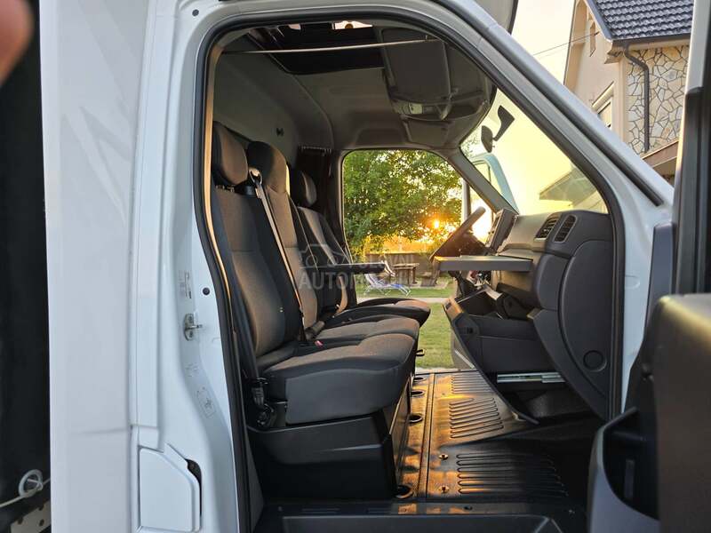 Renault Master RAMPA CERADA KLIMA 5M NOV