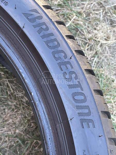 Bridgestone 255/35 R19 Sve sezone