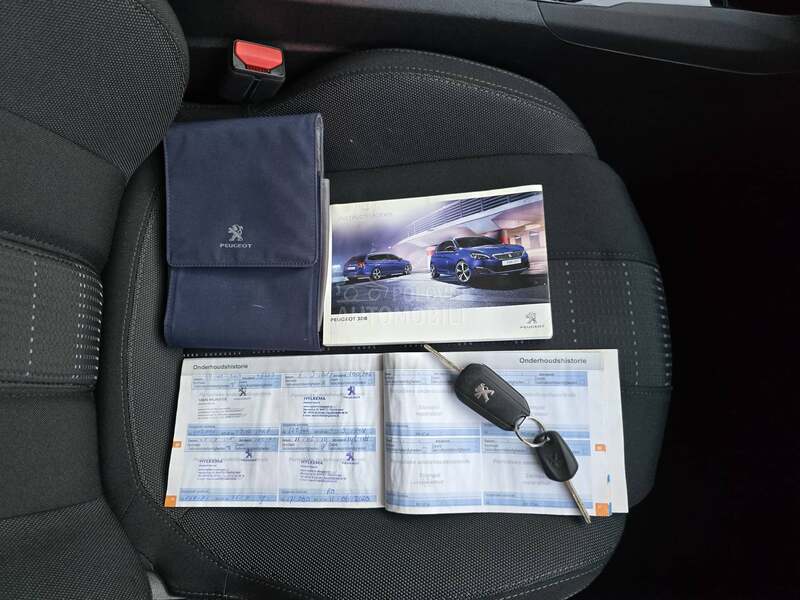 Peugeot 308 1.6 HDI PANO