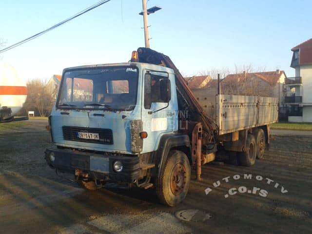 TAM 190 sa dizalicom HAK 12