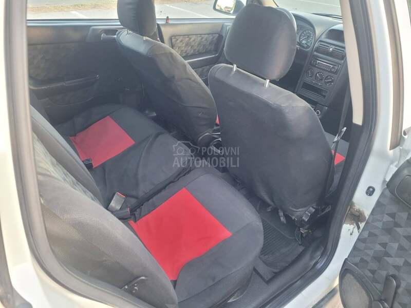 Opel Astra G 1.6B