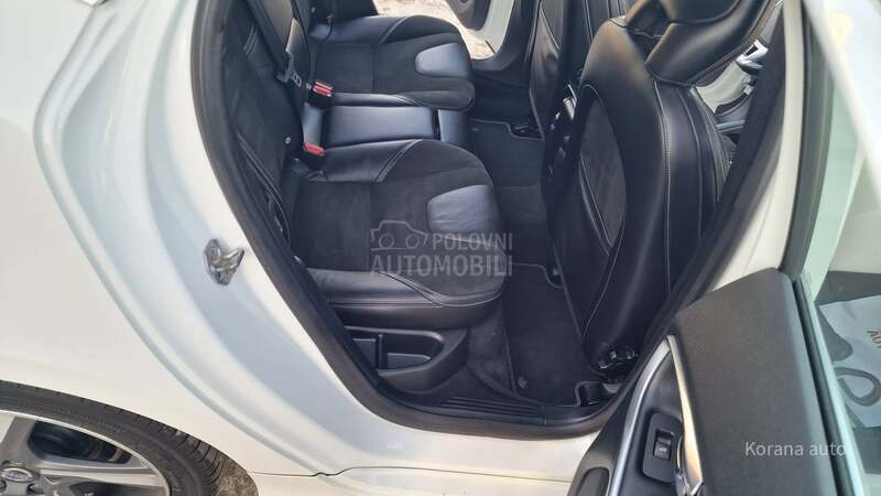 Volvo V40 1.6 HDI R- DESIGN