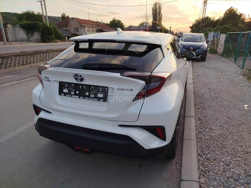Toyota C-HR 1.8i  H I B R I D