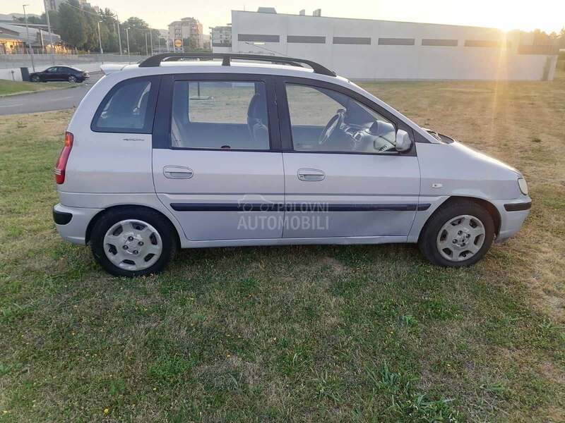 Hyundai Matrix cacak