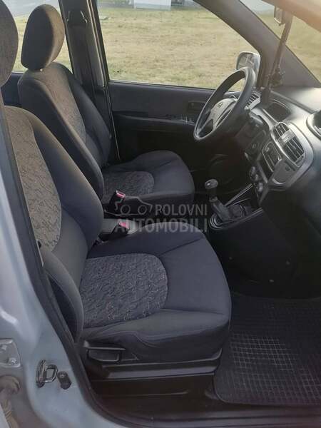 Hyundai Matrix cacak