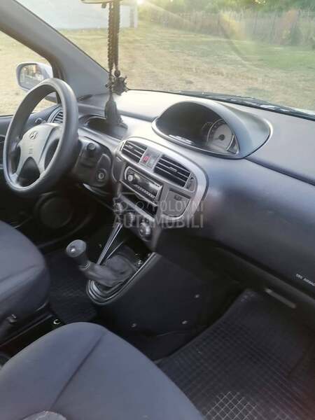 Hyundai Matrix cacak