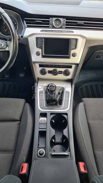 Volkswagen Passat B8 1.6TDI  BLUEMOTION