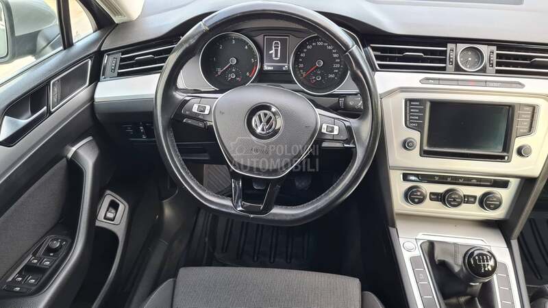 Volkswagen Passat B8 1.6TDI  BLUEMOTION
