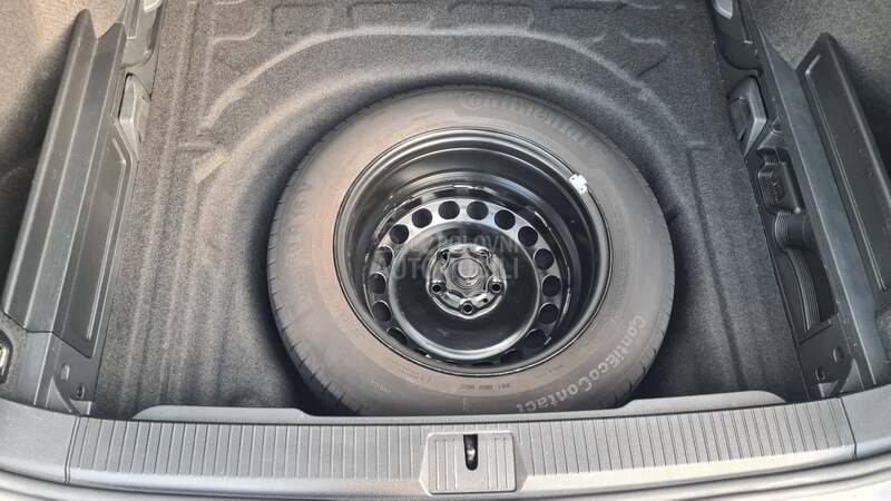 Volkswagen Passat B8 1.6TDI  BLUEMOTION