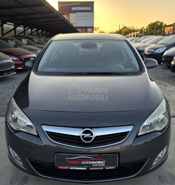 Opel Astra J 1.7 CDTI N.A.V.I