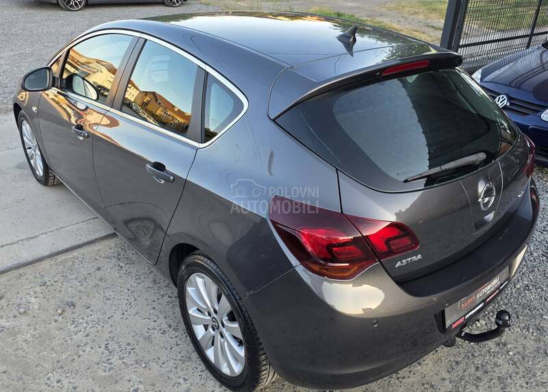 Opel Astra J 1.7 CDTI N.A.V.I