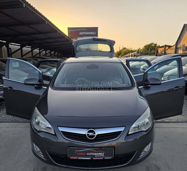 Opel Astra J 1.7 CDTI N.A.V.I