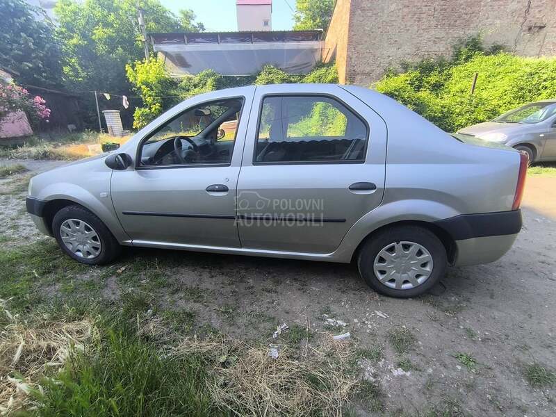 Dacia Logan 